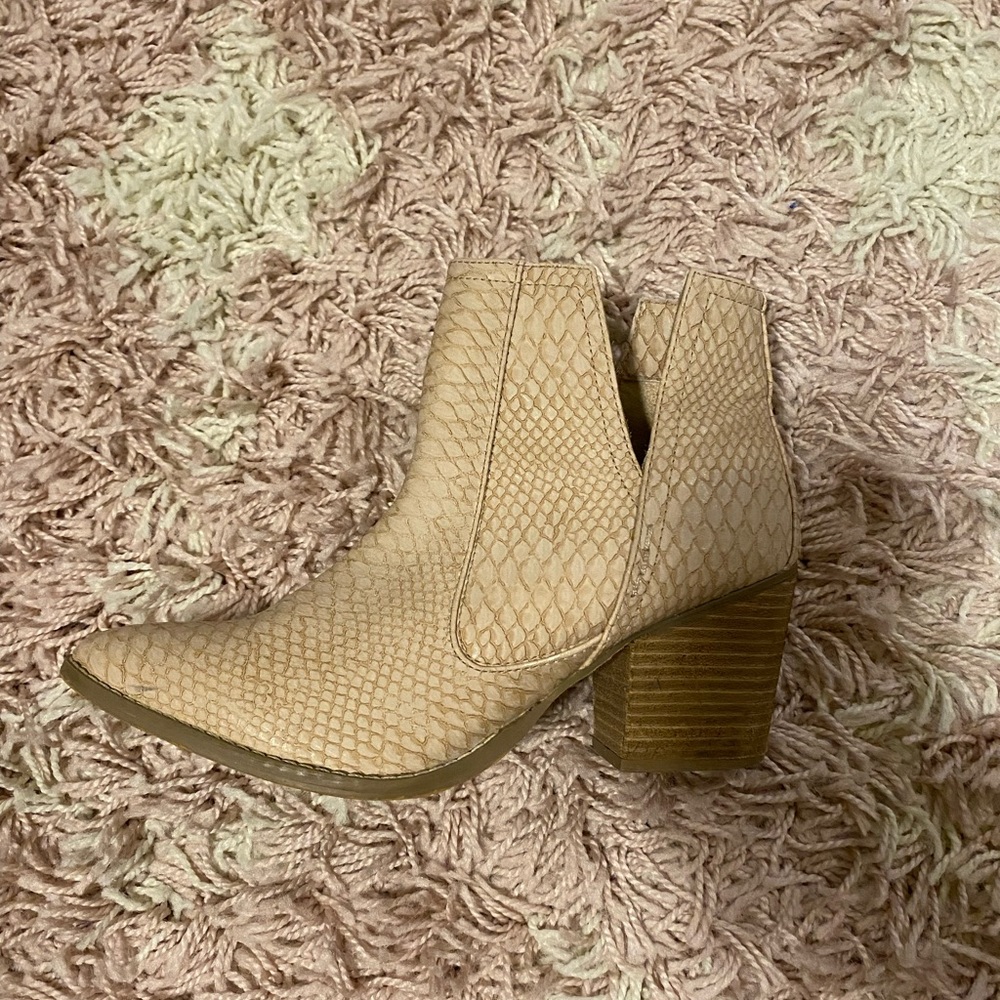 tan not rated booties